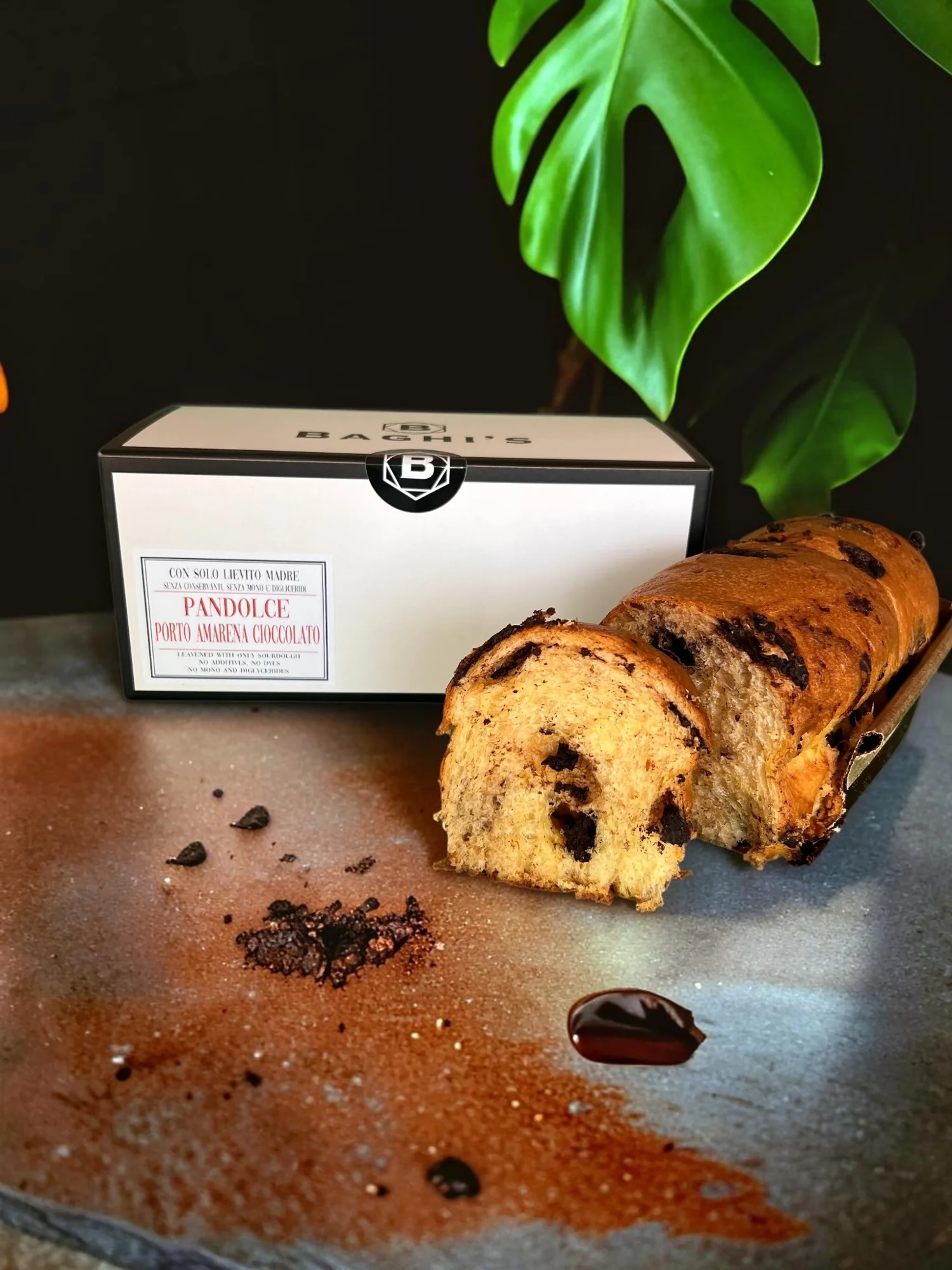 Pandolce artigianale Baghi's Porto amarena e cioccolato con confezione